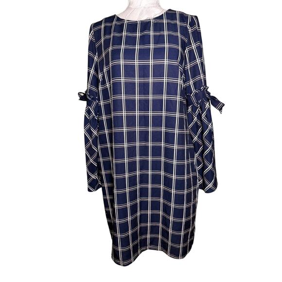 ECI plaid bell sleeve midi dress - Picture 1 of 3
